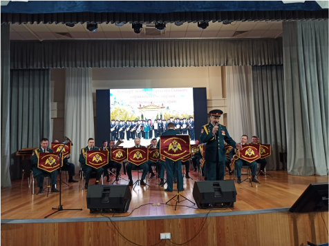31 января 2020 года в МАОУ СОШ № 71 для учащимися 1-х классов выступил военный оркестр
